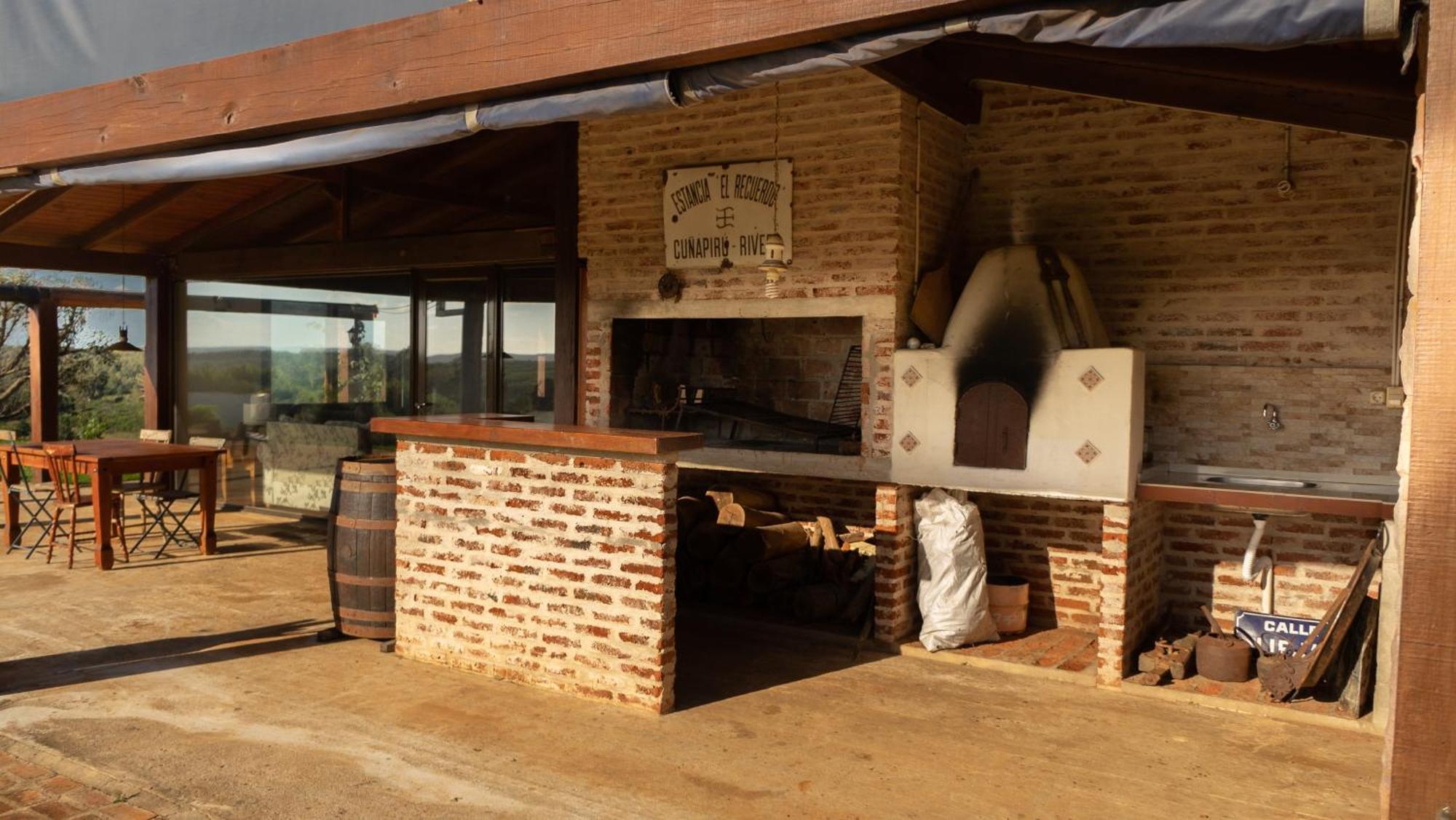 Hosteria La Bordona Rivera Exteriör bild